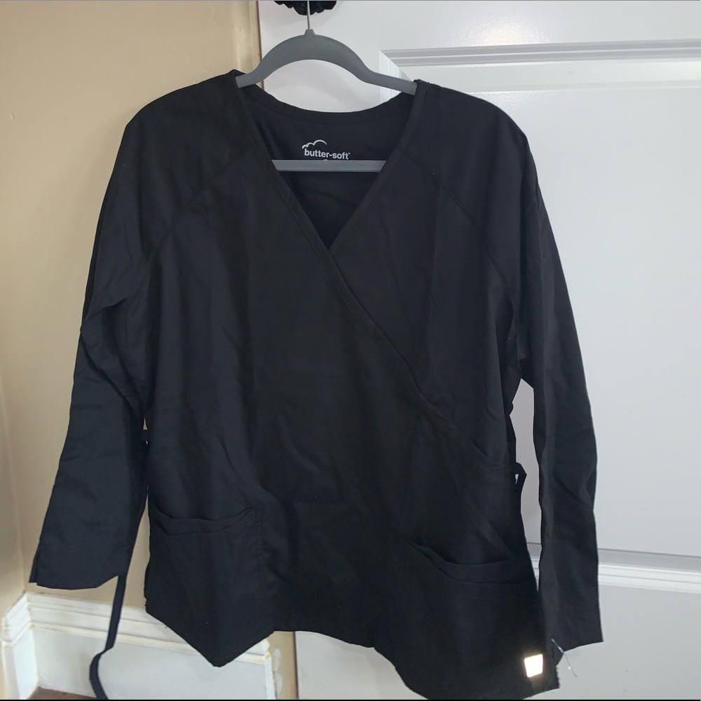 Medium Buttersoft Scrub Tops - Picture 2 of 2